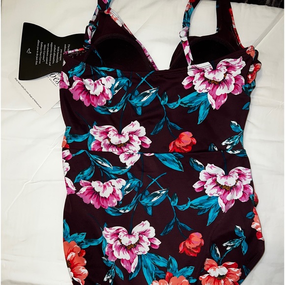 Curves Floral Print Bathing Suit - Picture 3 of 6